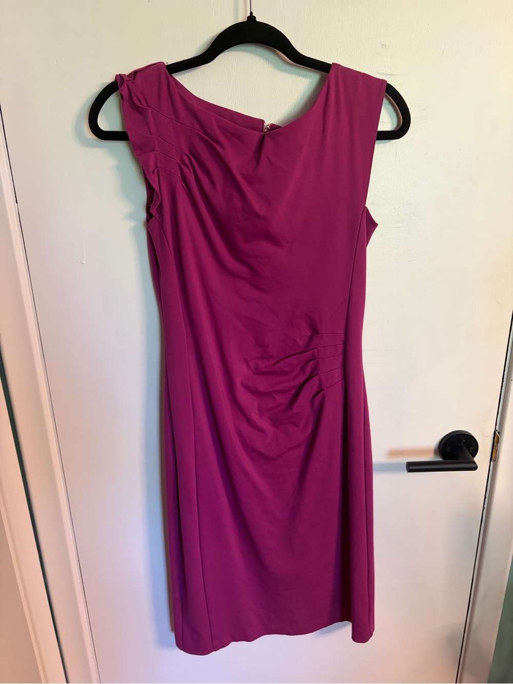 le chateau Fuchsia Sleeveless Sheath Dress